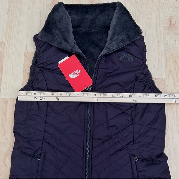 The North Face Mossbud Women Insulated Reversible Vest Jacket Purple Small NWT - Picture 8 of 13